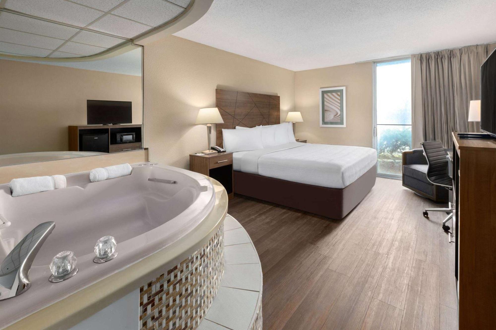 Wingate By Wyndham Troy Hotell Exteriör bild