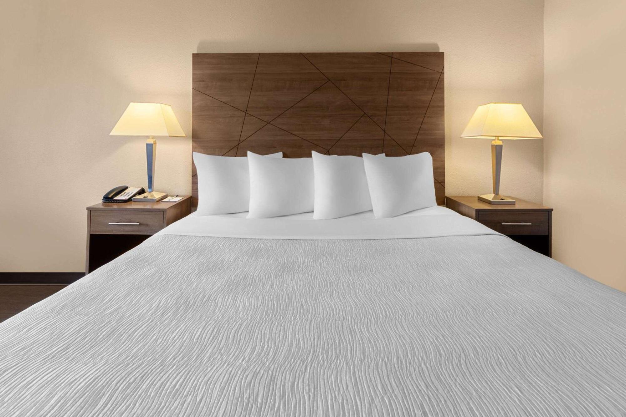 Wingate By Wyndham Troy Hotell Exteriör bild