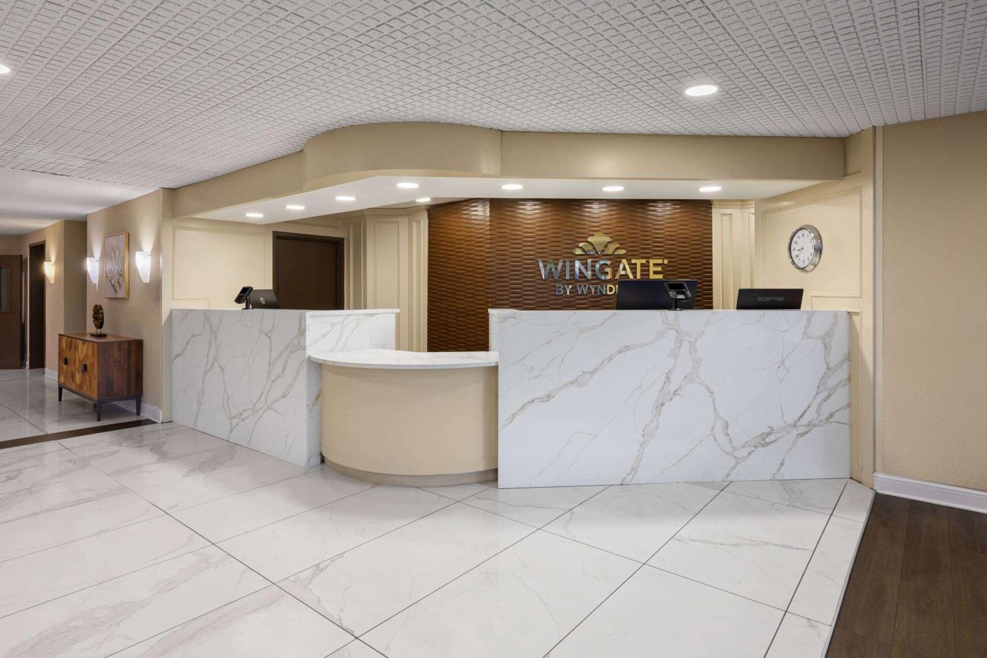 Wingate By Wyndham Troy Hotell Exteriör bild